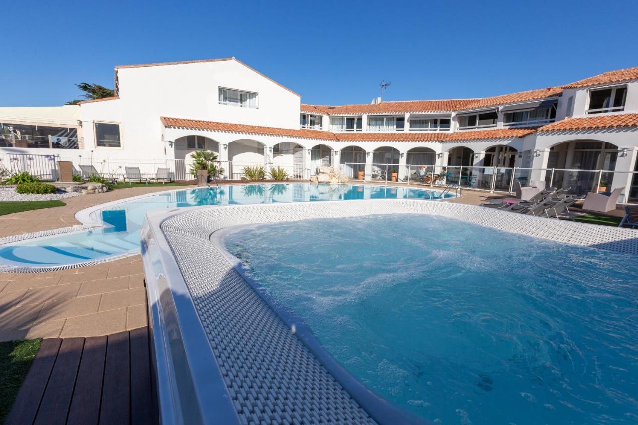 Hotel Restaurant Le Grand Large - Face A La Plage - Ile De Re Rivedoux Plage Bagian luar foto